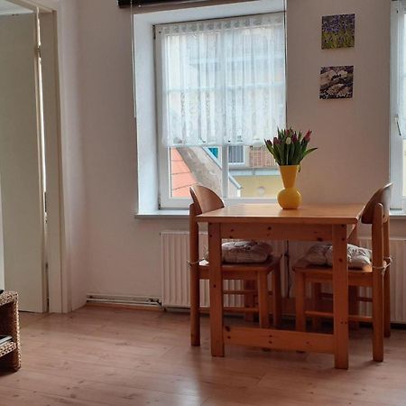 1-Zimmer-Apartment-1-Im-1-Obergeschoss Lubeka Zewnętrze zdjęcie